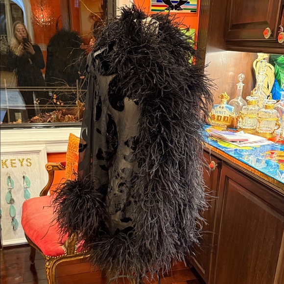 Black Feathered and burn out velvet jacket - Showstopping & one of a kind - Picture 7 of 7